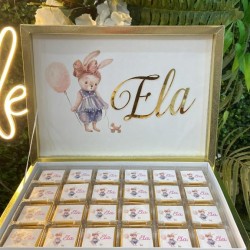 İnce Madlen Kişiye Özel Pleksi İsimli , Bebek Çikolatası, Karton Kutu 72 Adet İnce Madlen Kişiye Özel Pleksi İsimli , Bebek Çikolatası, Karton Kutu 72 Adet