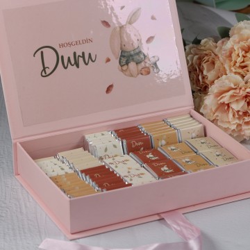Yaldızlı Lüks Kitap Kutu Kişiye Özel Bebek Çikolatası
