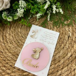 Ahşap Figürlü Şeffaf Pleksi Kartlı Bebek Magneti Ahşap Figürlü Şeffaf Pleksi Kartlı Bebek Magneti