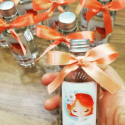 Cam Kolonya Şişesi , Bebek Figürlü, Kurdele Detaylı Limon Kolonyası