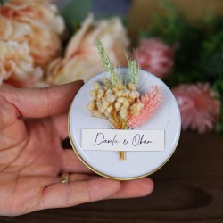 Metal Kutuda Mum, Kuruçiçiek Süslemeli Nikah Hediyeliği,Söz-Nişan Hediyeliği